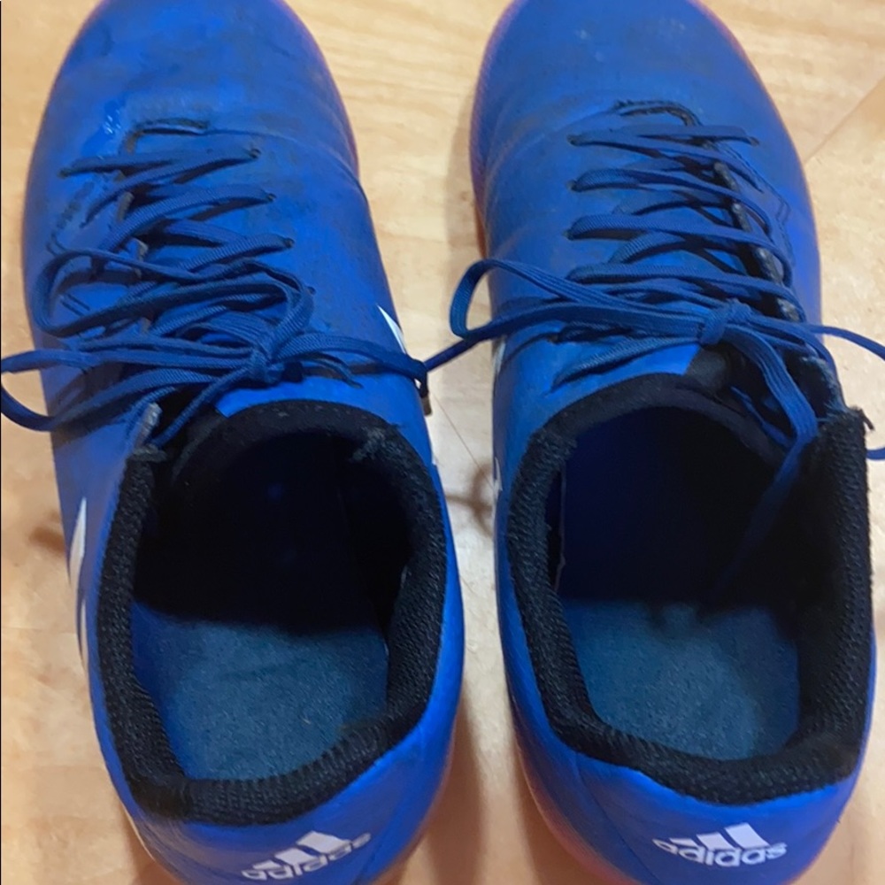 Soccer Cleats - Picture 4 of 5